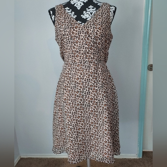 A.N.D. Ea WY Leopard Sleeveless  Dress Size  S - Picture 2 of 14